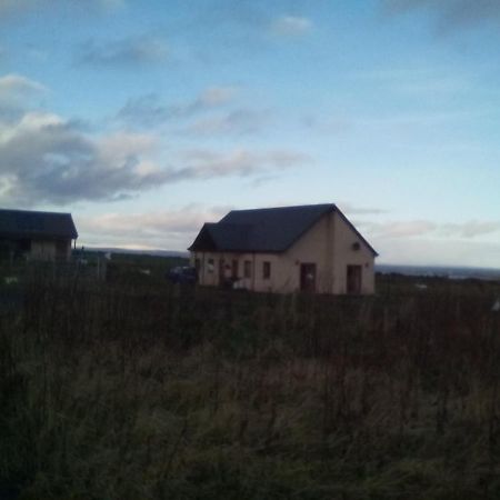 Bed and Breakfast April House Barrock Екстер'єр фото